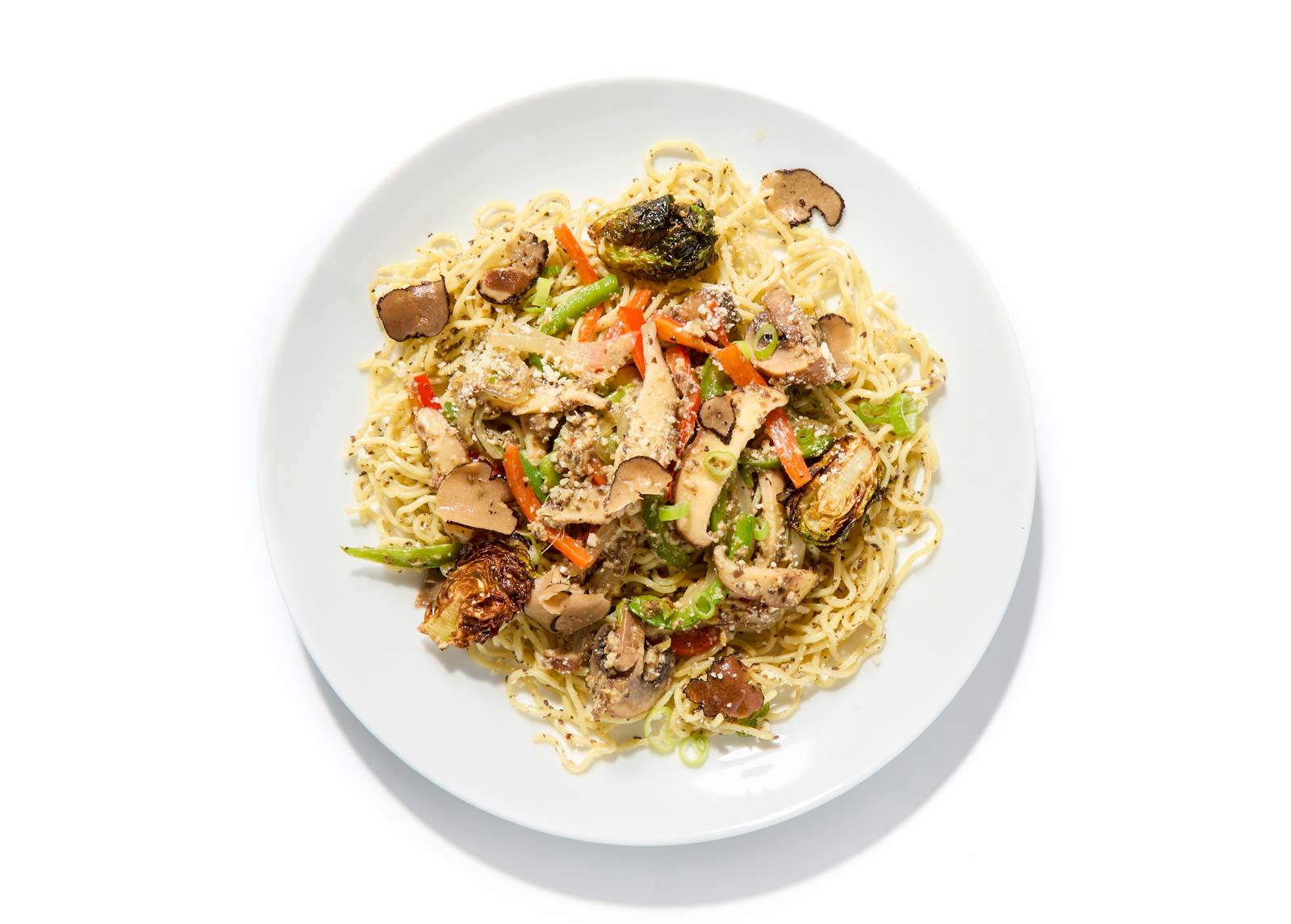 4150_Sergio_Tominaga_Vegan_Truffle_Ramen_Stir_Fry_0021